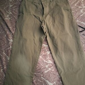 Uniqlo Men's Khaki Trousers (Not Faded, Camera Makes It Look Faded)